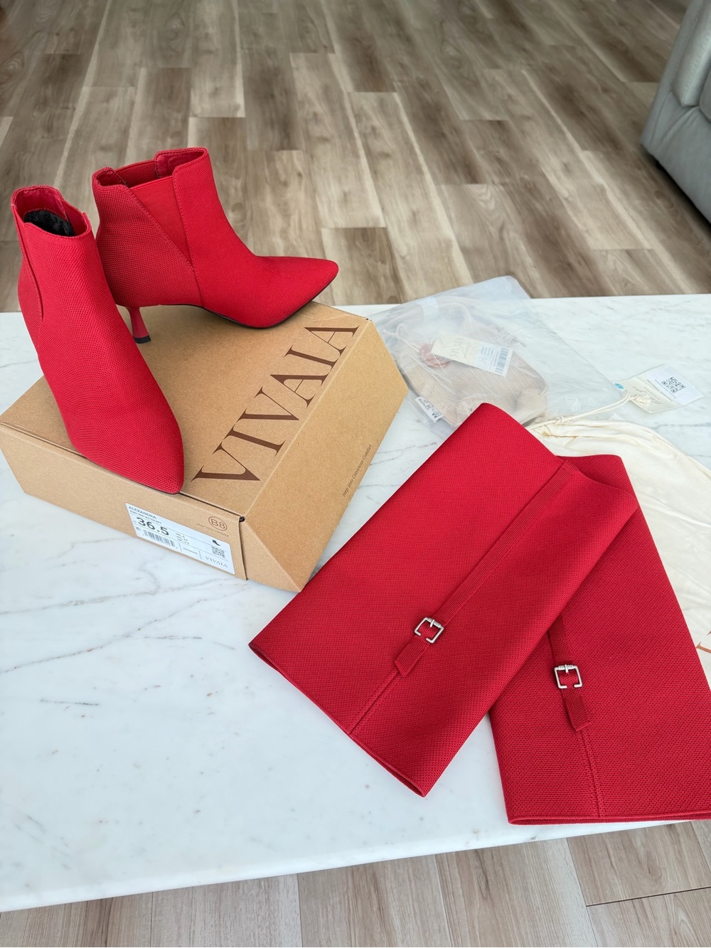 VIVAIA Ruby Red Boots & Matching Leg Warmers EU 36.5/US 6 + FREE Mini Bag